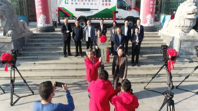 视频︱蕲春举行庆祝第23个中国记者节暨蕲春首台“5G+4K超高清直播车”交接仪式