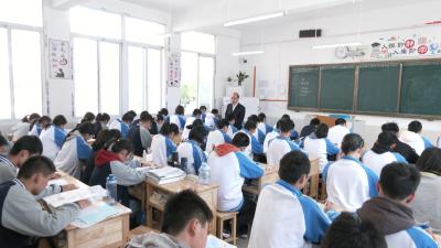 青石中学清廉学校建设扎实推进