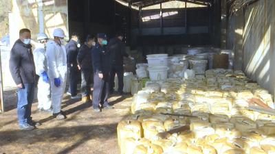 视频︱蕲春警方销毁60吨制毒物品