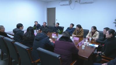 视频︱胡安元与在蕲企业家代表叙情谊话发展