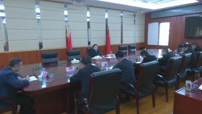 视频︱胡安元专题听取赤东湖水环境综合治理工作情况汇报