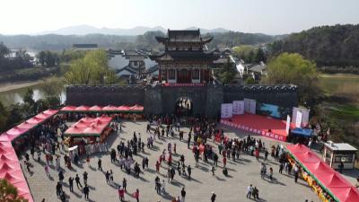 视频︱文化活动进景区 惠民欢歌添华彩