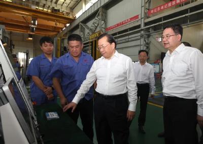 王忠林到武船武重调研强调 牢记嘱托感恩奋进 抢抓新型工业化机遇 深耕工业母机行业 重振“武”字号雄风