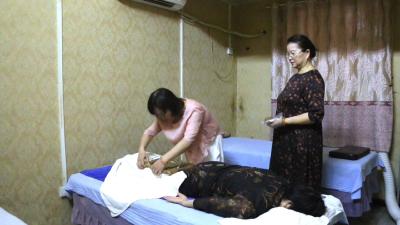 视频｜关节疼痛怎么办？“蕲春艾灸”解病患