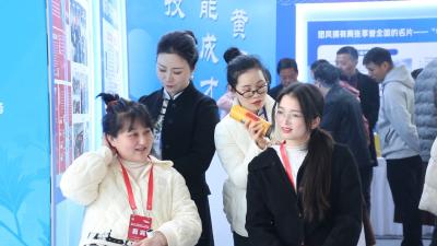 视频｜新闻特写：黄冈幸福家 家政竞芳华