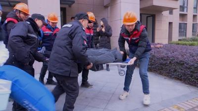 视频｜应急救援演练 保障电梯安全