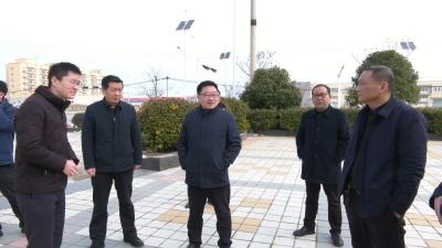 视频｜ 胡安元调研农村综合服务点 自助艾灸服务点建设工作
