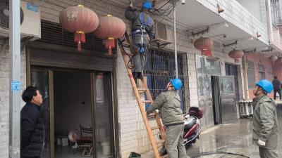 视频｜风雨无阻“电力人”：为了大家，值得！