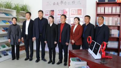 视频｜湖北省江苏商会向蕲春一中捐赠“有声图书馆”