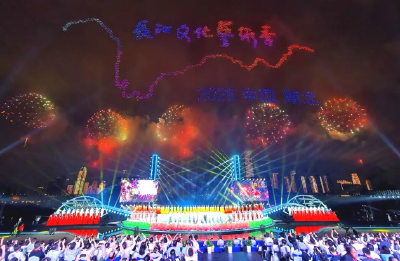 今天的武汉，太火爆！绝美现场刷屏