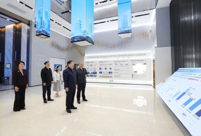 王忠林调研基金高质量发展工作并召开座谈会 加快打造开放包容鼓励创新规模适配的基金矩阵 为科技创新和现代化产业体系建设提供有力支持