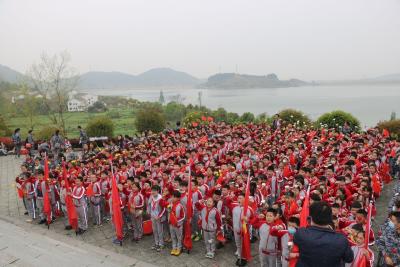 重走红色故地，缅怀革命先烈——黄梅县第一小学党史学习教育系列活动之三 