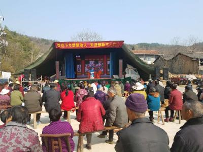 文化惠民  送戏下乡