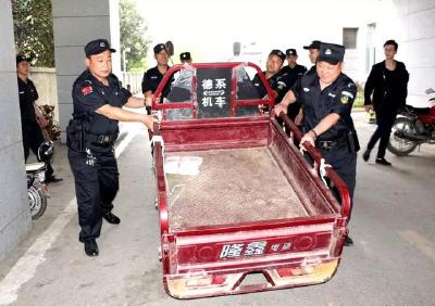 生命通道遭遇“堵塞”伤不起！孝昌开展医院周边环境集中整治行动！
