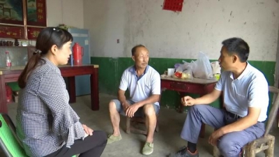 孝昌脱贫攻坚路上的“铁娘子”，用真情服务群众！用行动诠释责任！