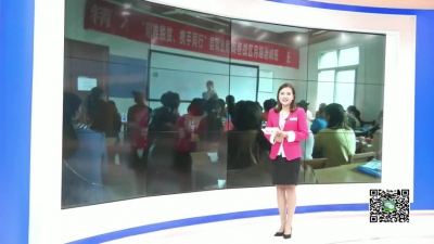 －－第三届湖北艺术节惠民展演走进小河镇槐河村