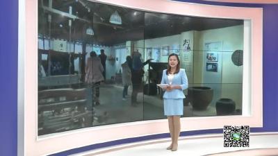 －－【新春走基层】新春草莓红 　市民采摘乐