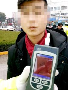 孝昌一男子无证醉驾无号牌电动车上路，涉嫌危险驾驶罪被刑事立案！