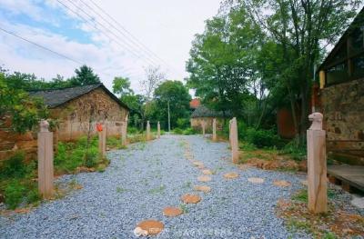 王店镇磨山村：石艺成“景区”，美丽有韵味！