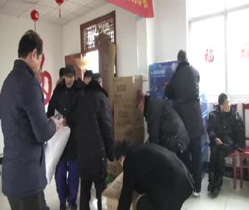 －－情暖冬日递爱心　温情涌动福利院