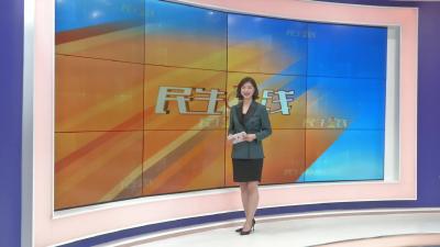 －－我县红色文艺轻骑兵送文艺演出进乡村