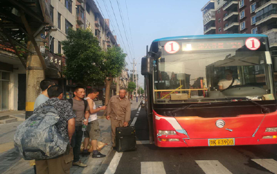 1路公交车整线实现公车公营