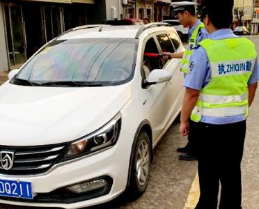 孝昌交警夜查酒驾 ，查获6名“酒司机”！