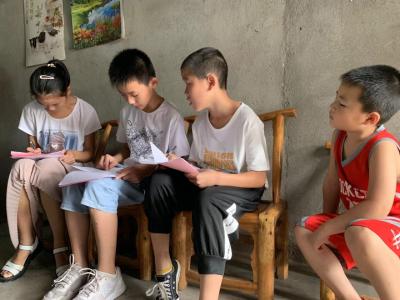 观音湖区柳林村：大手牵小手 共建文明村