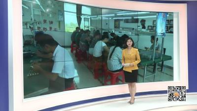 －－县商务局到白沙镇广岗村开展关爱留守儿童助学捐赠活动