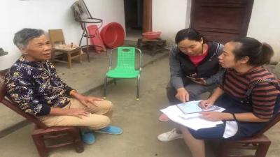 李凌：脱贫致富路，我心换你心！