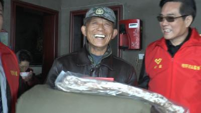 小悟乡桥湾村：“暖心灯”照亮群众出行路！