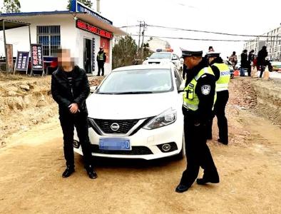 一男子酒后驾驶逾期未年检小轿车被孝昌交警查获