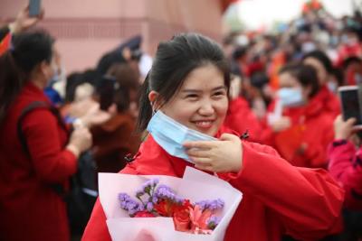 103位白衣战士，感谢你们！你们的样子孝昌人民记住了！