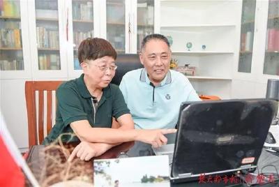 张葆珺、于晓晨：银龄教师支教让农村教育活起来