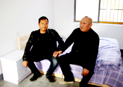 孝昌县花园镇桥南社区五保户喜迁新居