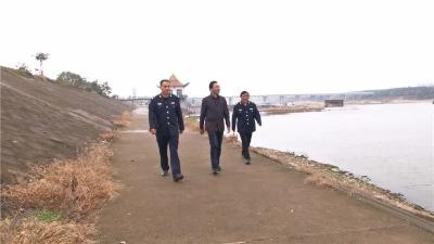 县农业农村局渔政监督管理站深入推进涉渔、涉黑专项行动