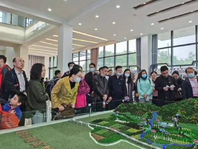 “守初心 看变化 赞发展”！中国地质大学自动化学院到孝昌参观考察！