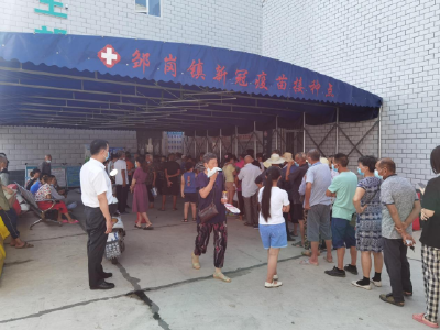 我为群众办实事：民生银行武汉分行驻村工作队协助推进疫苗接种工作