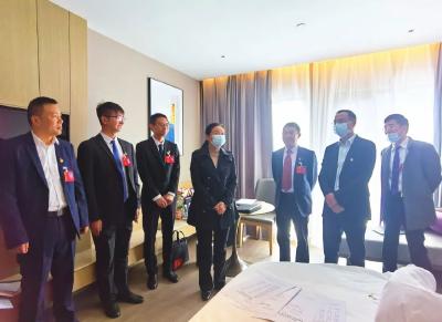 聚焦党代会 | 县领导看望党代表