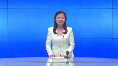 --我县公开审理一起18人电信诈骗案件