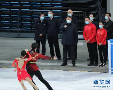 习近平：推动全民健身和全民健康深度融合