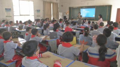 十佳优秀青年教师 | 徐琴：呵护梦想 浇灌希望