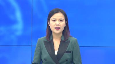 --爱心人士为社区工作人员捐赠水果