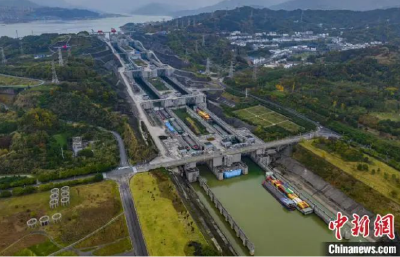 忙忙忙！湖北水、陆、空交通运输跑出加速度