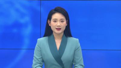 -- 油菜花开乡村美 游客踏青正当时