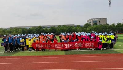 “航天氛围”拉满 萌娃在这儿种下航天梦！