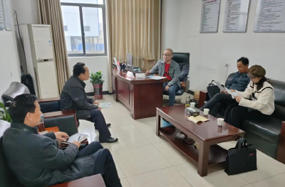 孝昌：组团服务问需求 送法进企零距离