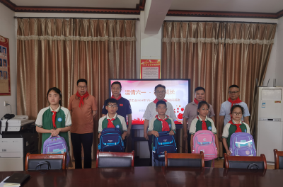 孝感市总工会联合孝昌县总工会开展“六一”关爱儿童活动