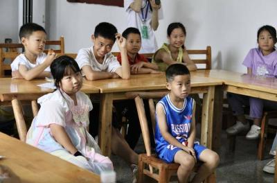孝昌陡山：爱心服务在行动  “暑假学堂”不打烊