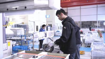 鸿诚新能源汽车科技：让新能源汽车“心脏”更健康更强劲 